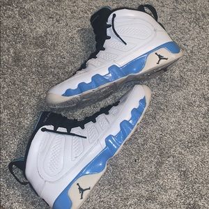 Air Jordan white NC blue 9s